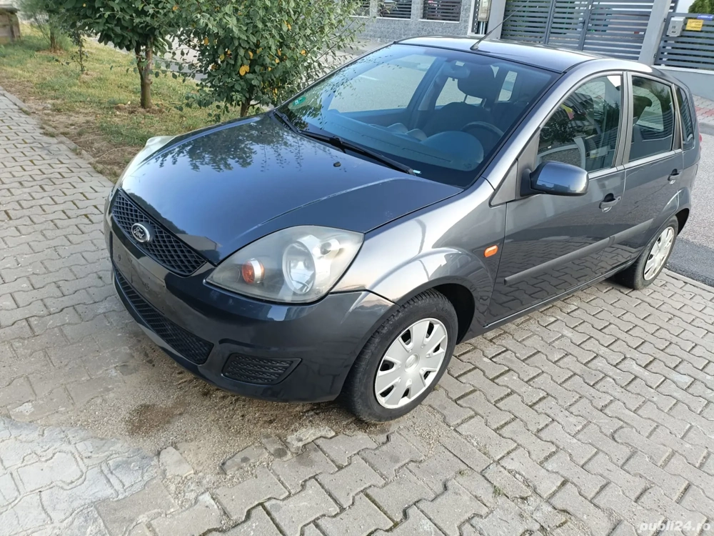 De vanzare Ford fiesta 1.3 benzina