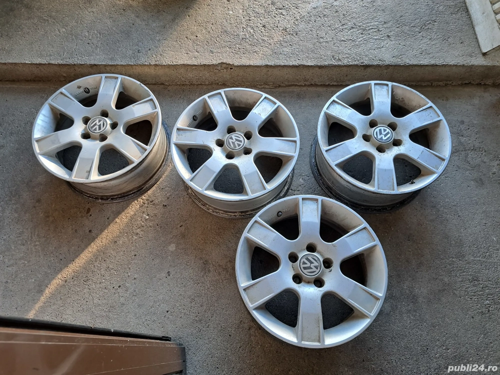 Vând piese pentru golf 4 motor 1.4 16v 