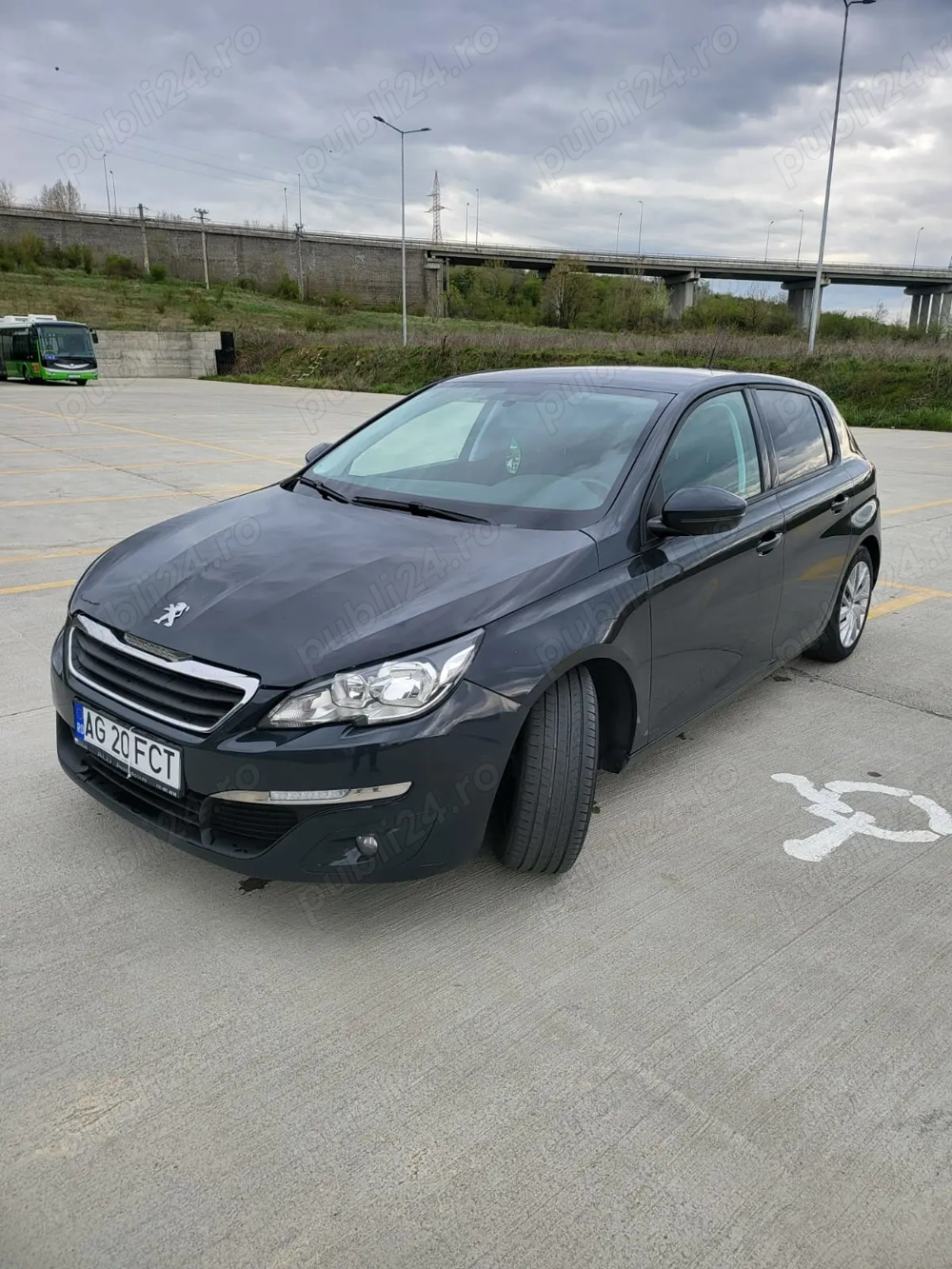Vand Peugeot 308 ,1.6 Hdi,92 CP,An fabricatie 2014 06,