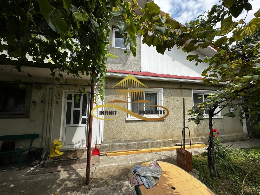 Casă individuală P+M în cartierul CFR Bacău 500 mp teren