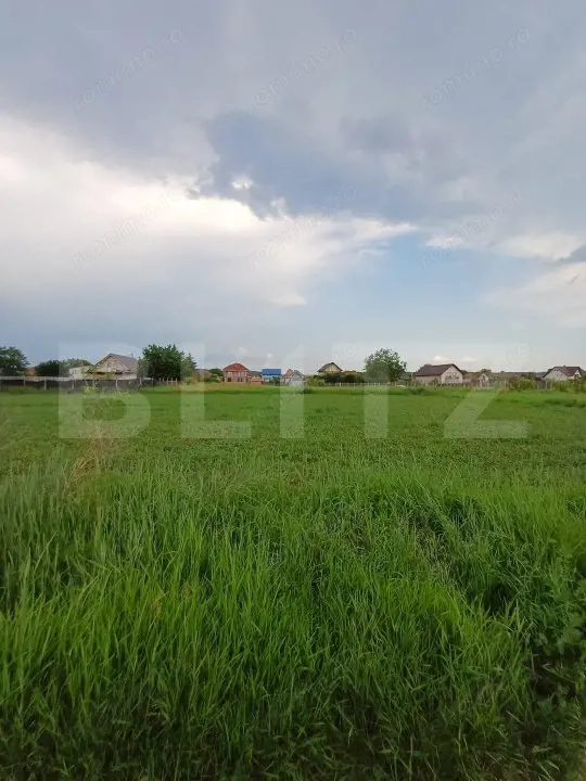 Teren cadastrat, cu CF, 600 mp, in zona Poiana