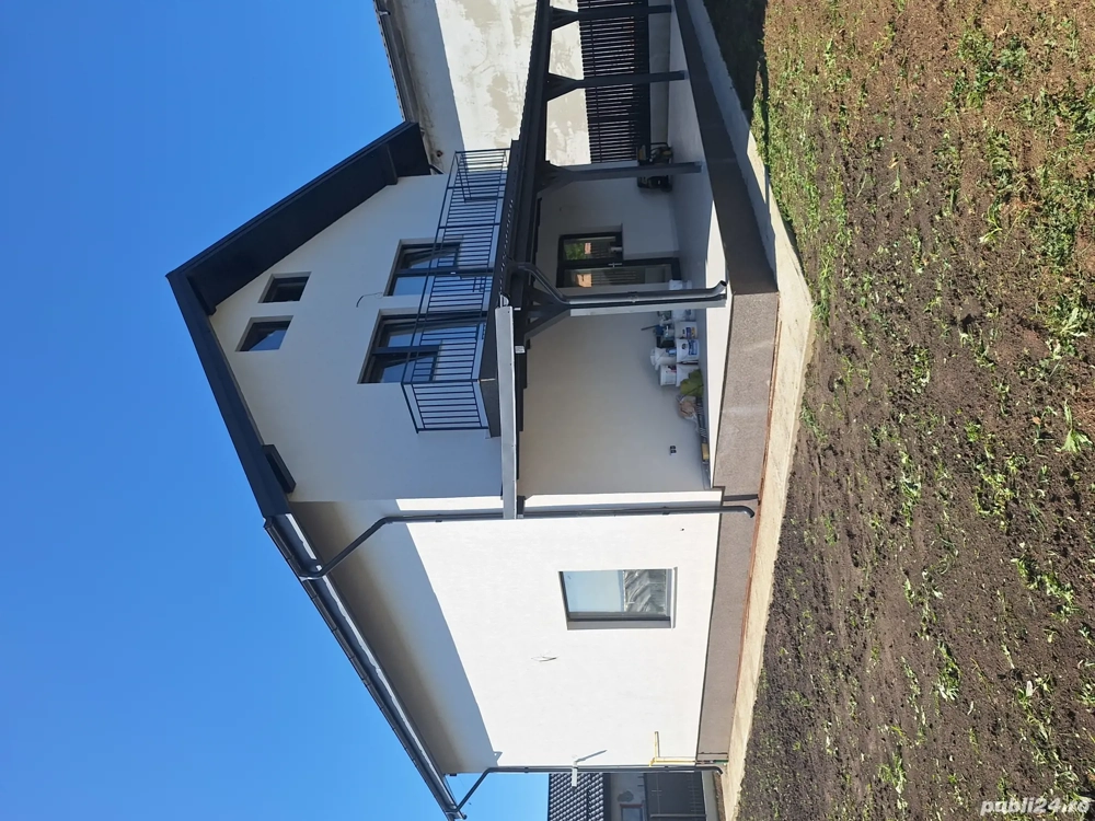 Casă de vânzare în miroslava alin automobile 