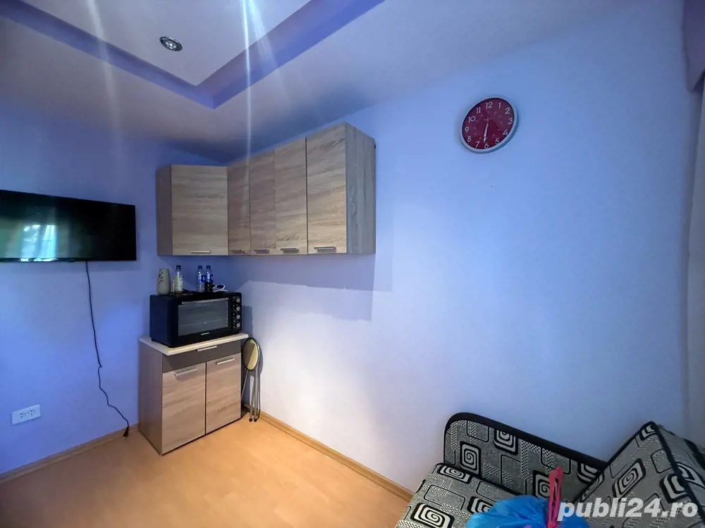 vând camera de cămin utilată complet 