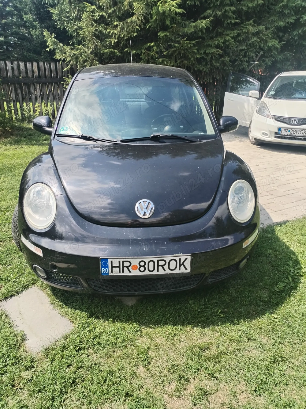 Vând Volkswagen New Beettle