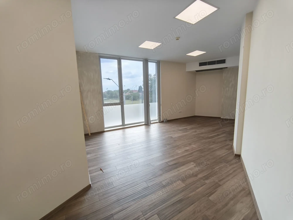 Lipovei birou 34 mp 320 euro+TVA