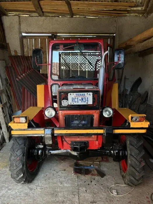 De Vânzare Tractor Universal 445 DTC - Stare de Bună, Puține Ore