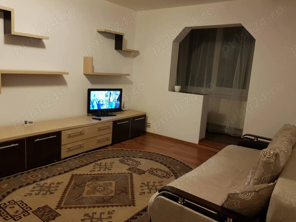 Apartament 2 camere zona TRACTORUL
