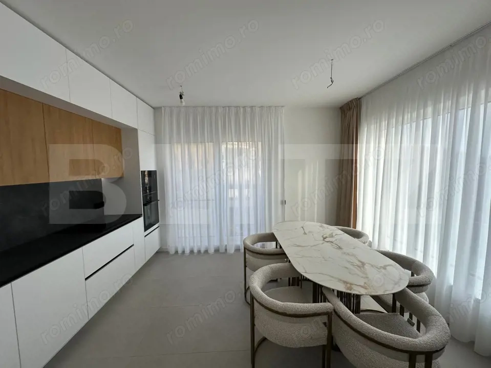 Duplex cu 4 camere, 178 mp utili, cu garaj, panoramă superbă, zona Voronet