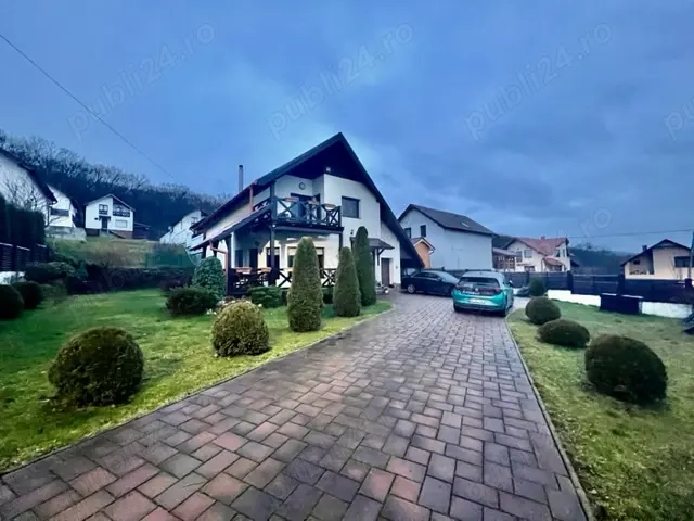 A 1700 De vânzare casă în Mureș - Corunca