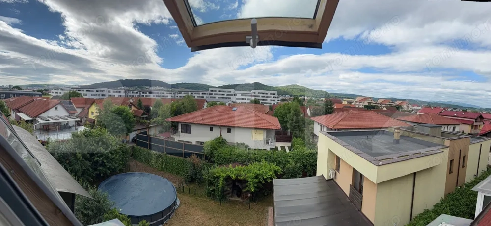 Exclusivitate! Apartament cu o camera de vanzare, 36mp, cu parcare si pod Exclusivitate! Apartament cu o camera de vanzare, 36mp, cu parcare si pod