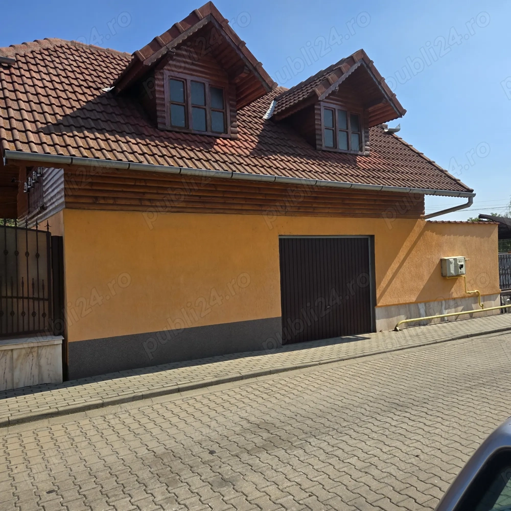 Inchiriez cladire garaj Orastie