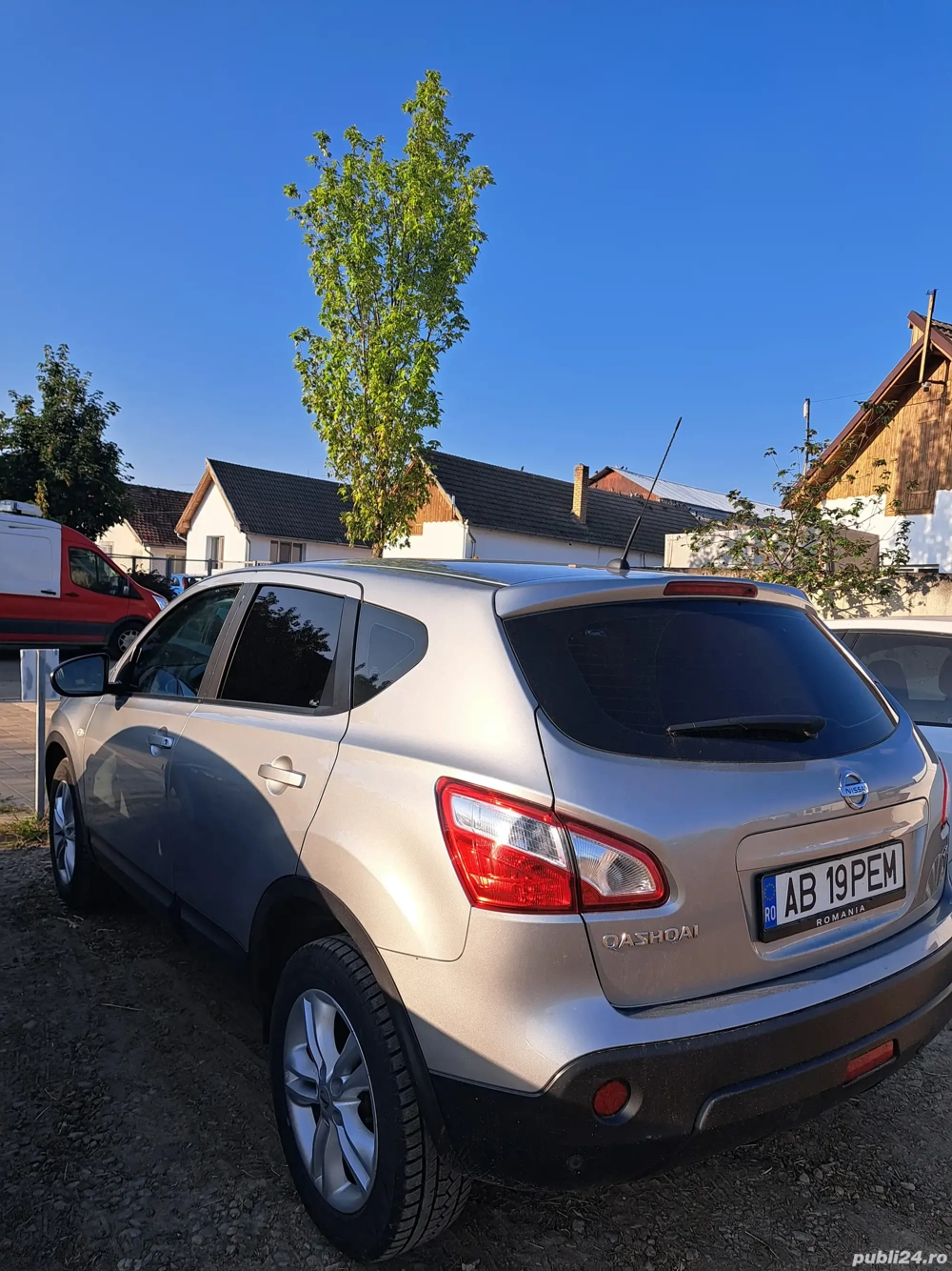 Vand :Nissan Qashqai .