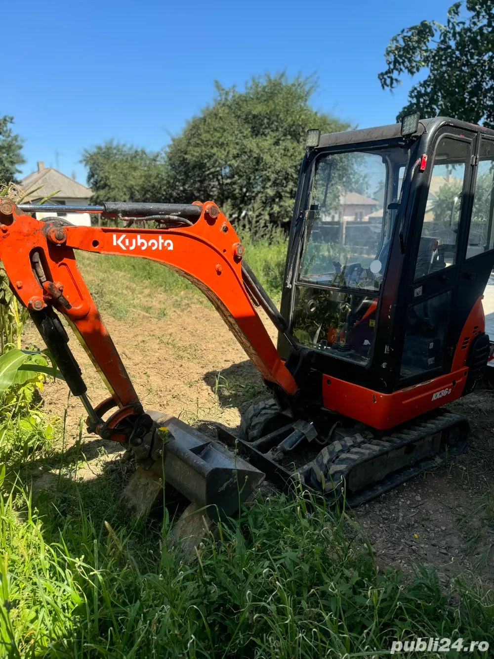 inchiriez miniexcavator 