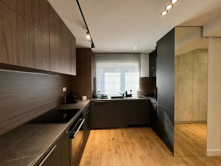 Apartament 2 camere, 48 mp, grădină , zona Sub Cetate!