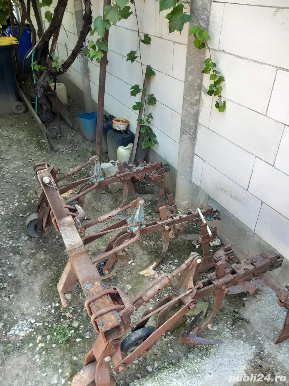 vand tractor ford 3000