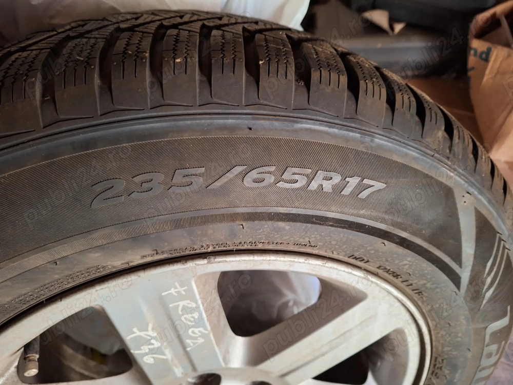 Vand jante cu anvelope pt SUV