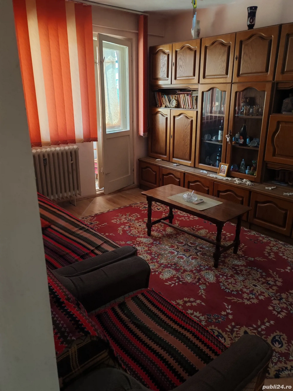 Vând apartament 2 camere semidecomandat 4 4 Tomis Nord ,Constanta 