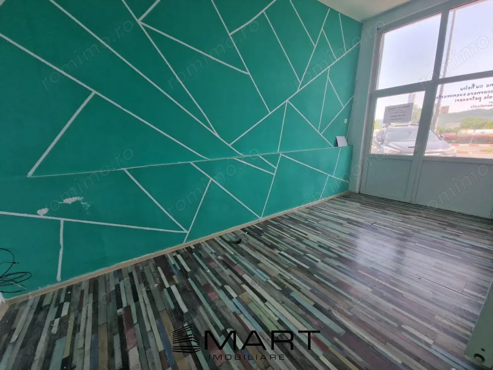 Spatiu de inchiriat in zona Semaforului