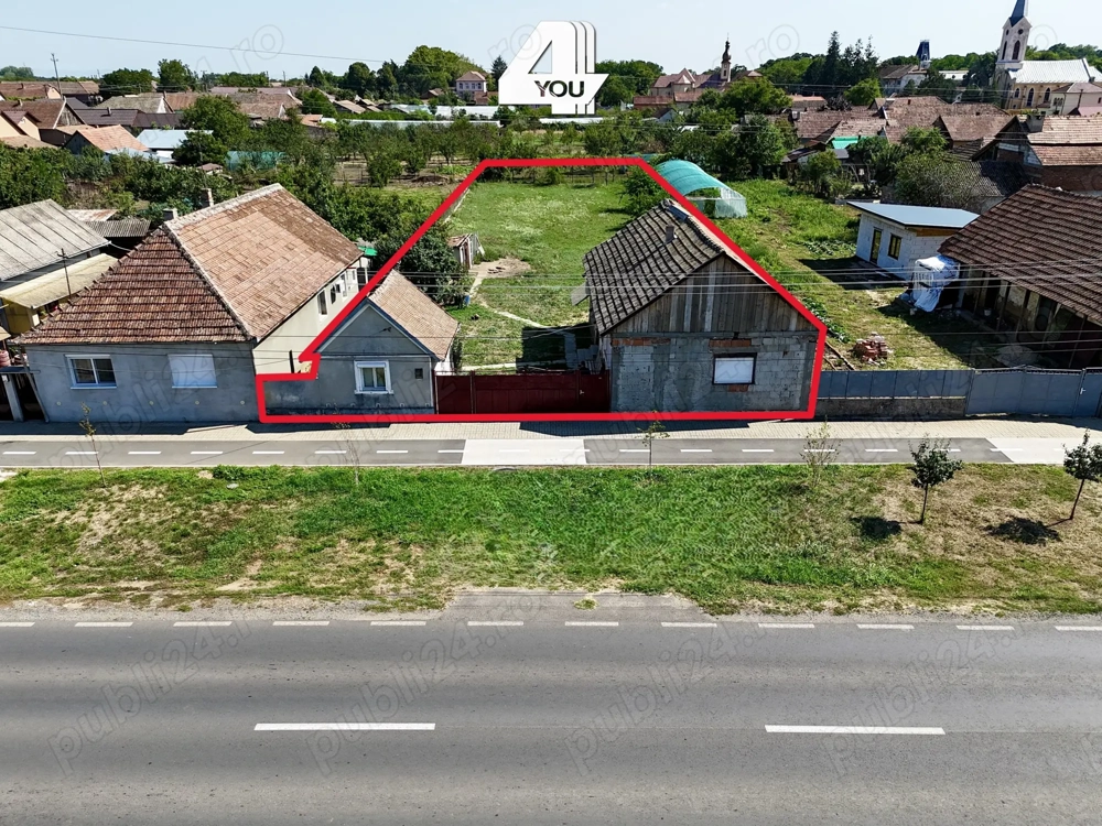 Proprietate cu potențial comercial și vizibilitate maximă în Macea