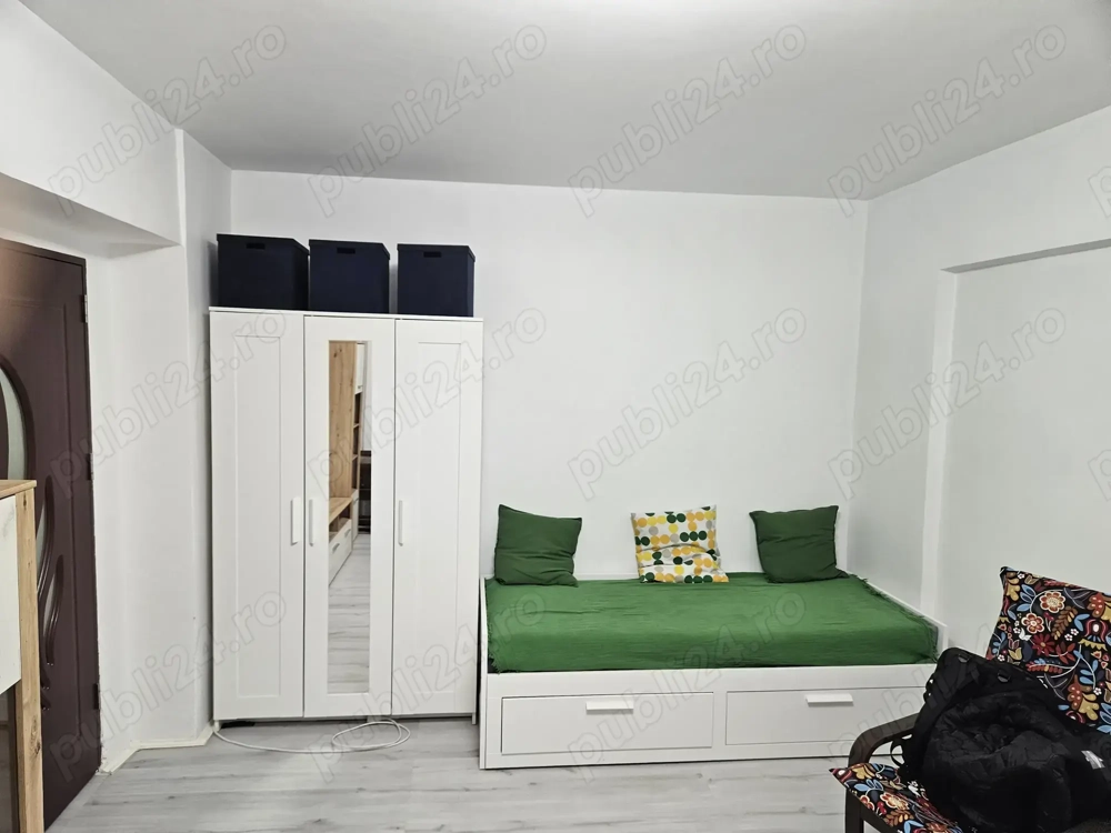 Inchiriez garsoniera 