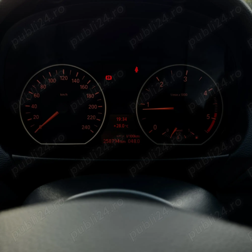 Vând BMW seria 1 118d 