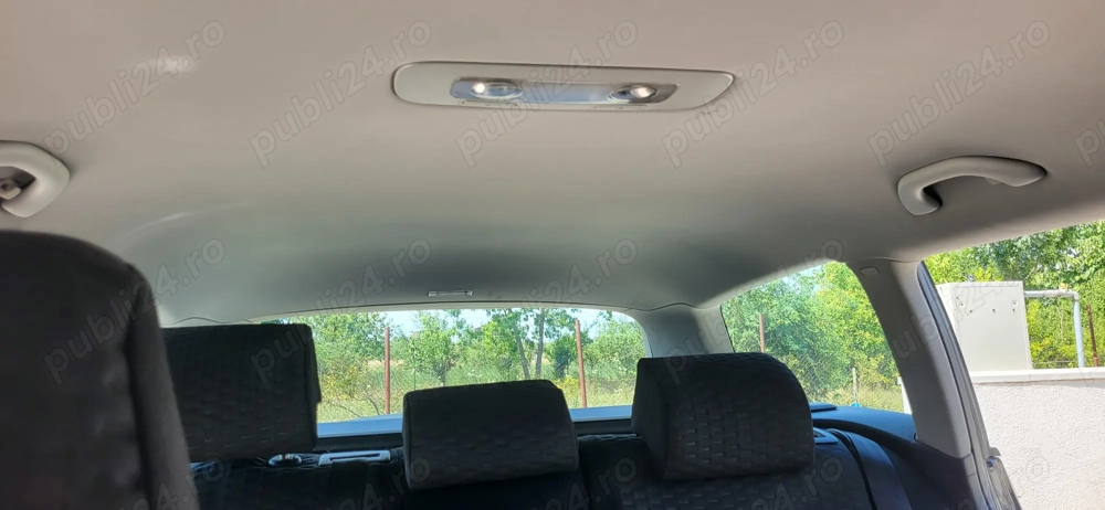 Vând Passat b6 an fabricație 2010 Vând Passat b6 an fabricație 2010