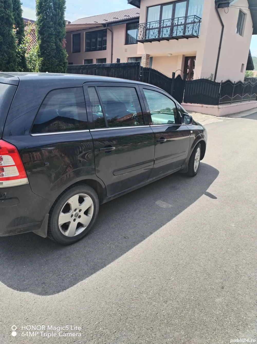 Opel Zafira B 