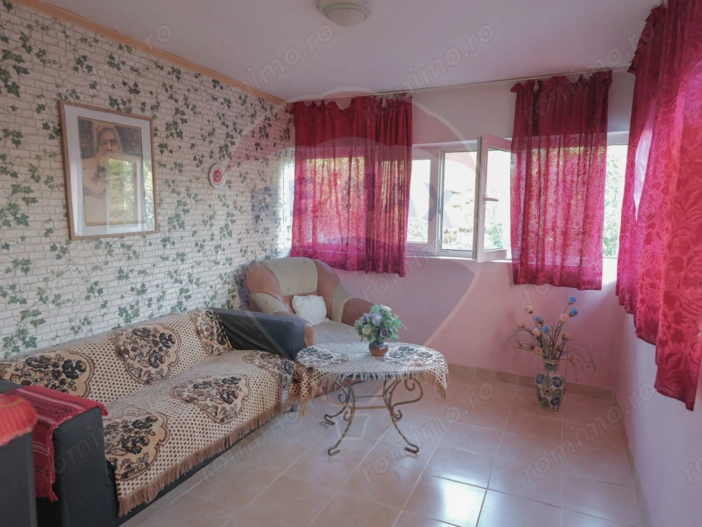 Casă spațioasă cu 6 camere, la câțiva pași de Palatul Mogoșoaia