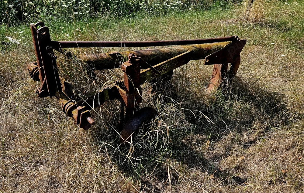 Vand utilaje agricole 