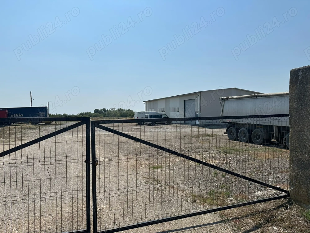 Hala de vanzare in parc industrial.