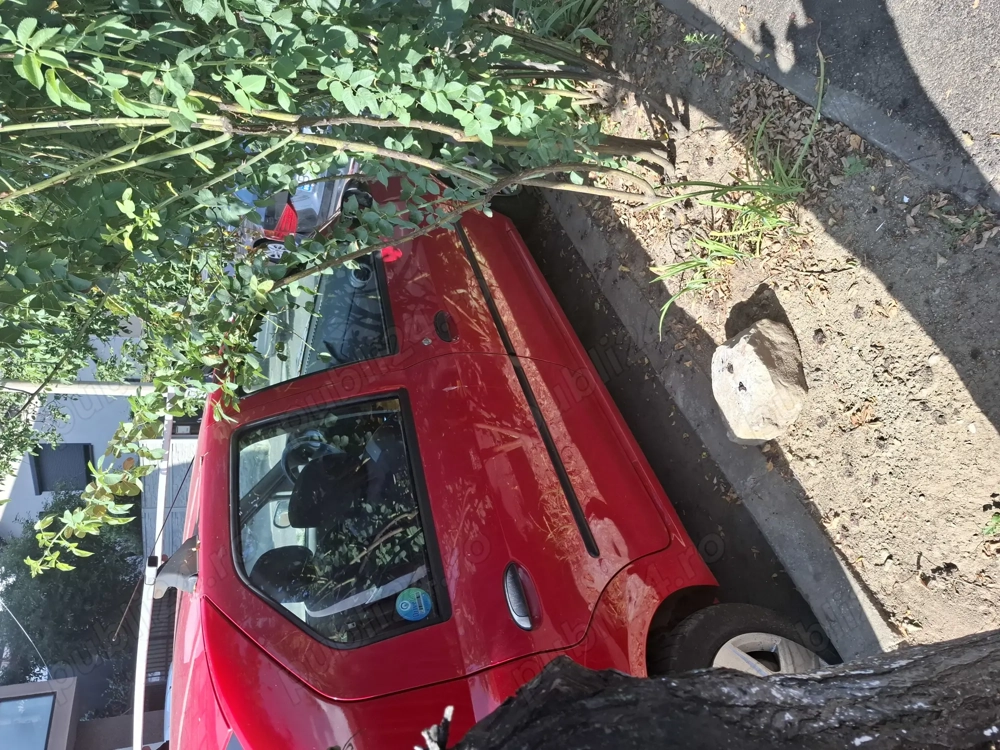 Vind auto logan benzina cu gpl cirlig remorca. masina familie 134000 km 