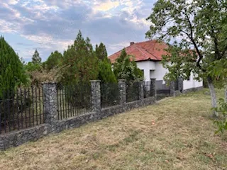 Casa de vanzare in satul Tipari