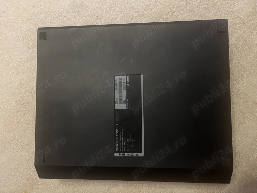 Vând XBOX mai multe se vede în poze 