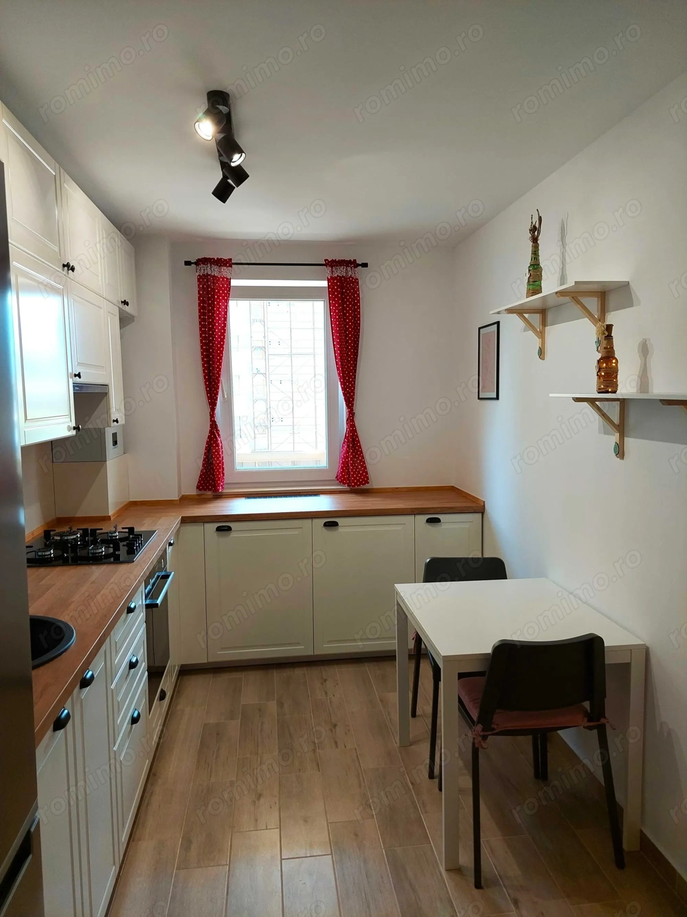 De inchiriat apartament 1 camera in zona Girocului