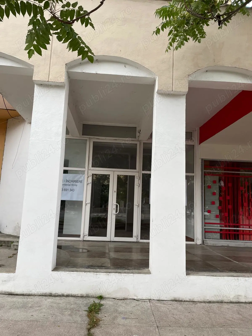 Spațiu Comercial de Închiriat   Locație Excelentă, Vizibilitate Maximă Spațiu Comercial de Închiriat   Locație Excelentă, Vizibilitate Maximă