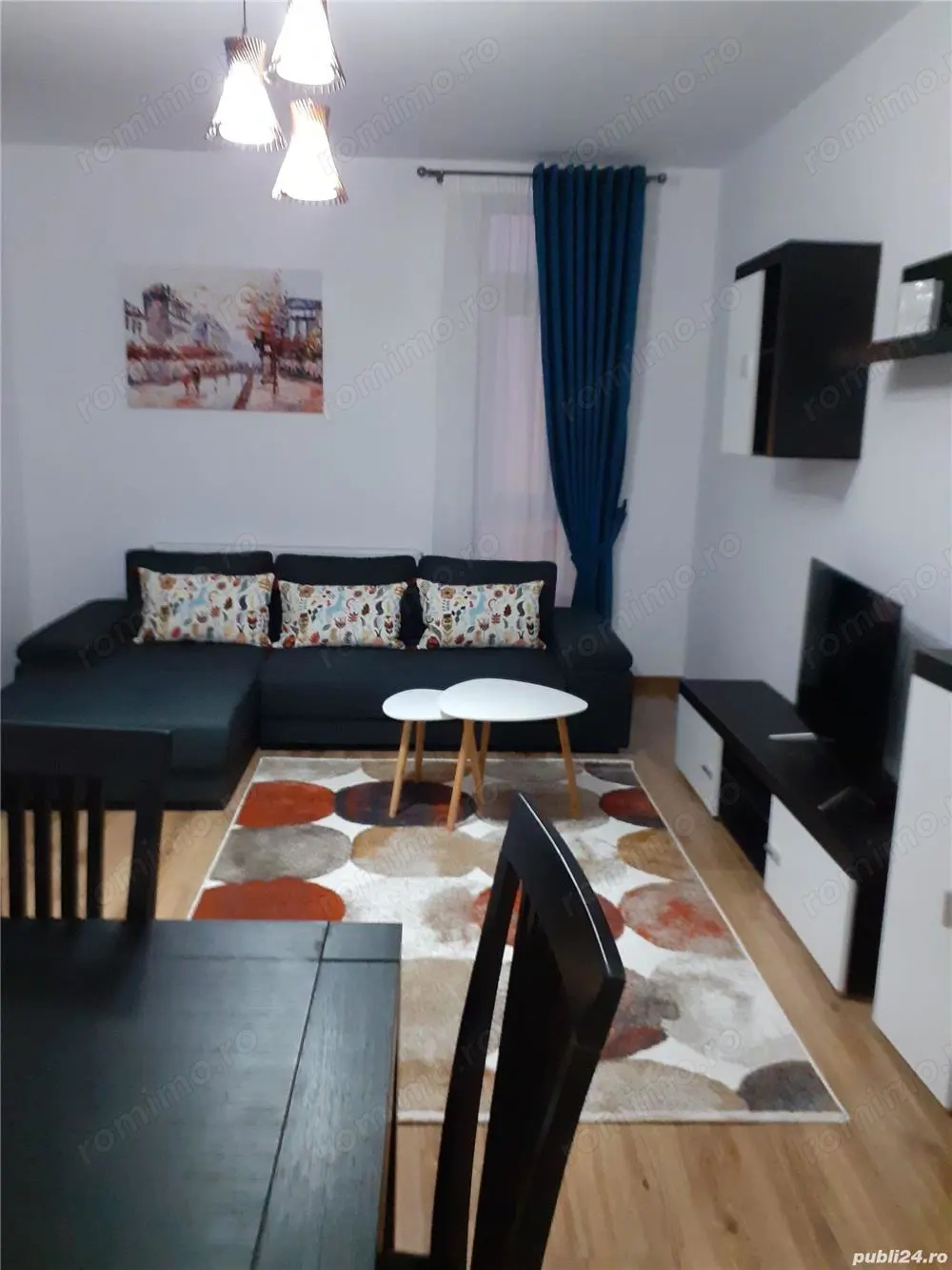 Apartament cu 3 camere de inchiriat in zona de Centru Apartament cu 3 camere de inchiriat in zona de Centru