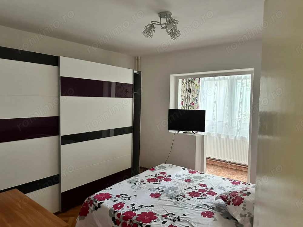 Apartament 3 camere  Decomandat Girocului 