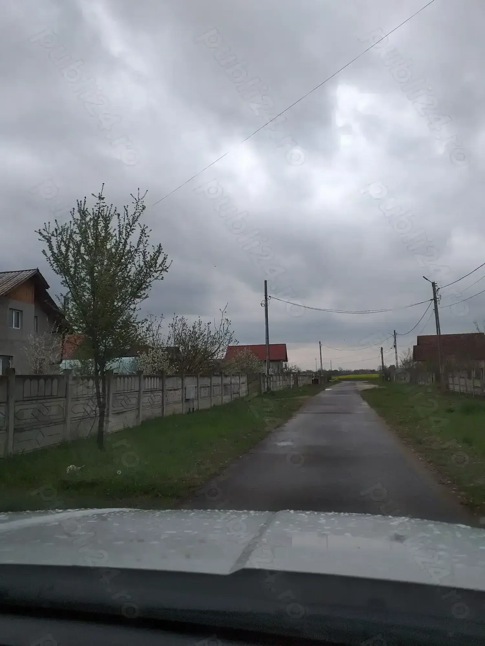 Vând teren intravilan  + extravilan Cornesti Gorj