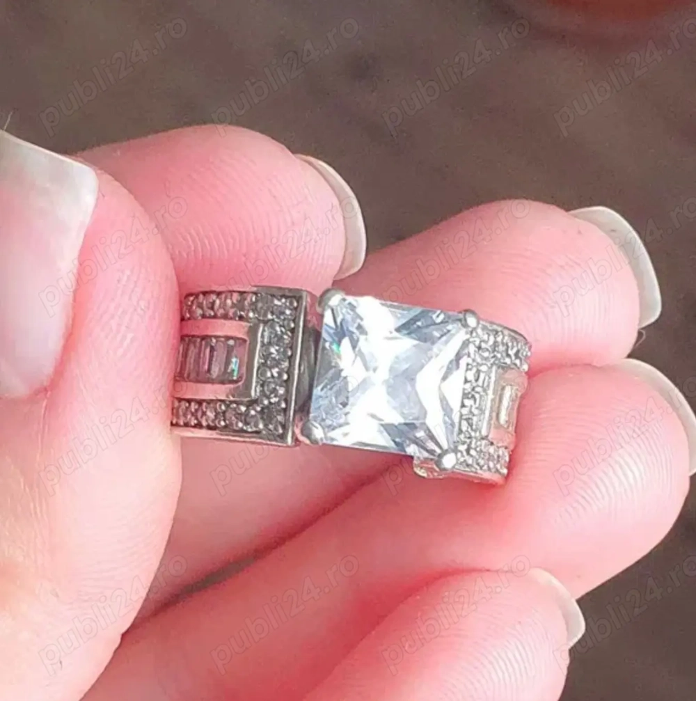 Vand inel din argint 925 purtat de cateva ori