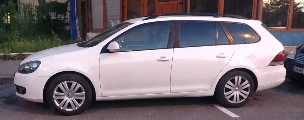 Volkswagen Golf 6 Variant 1.6 tdi 105 cp