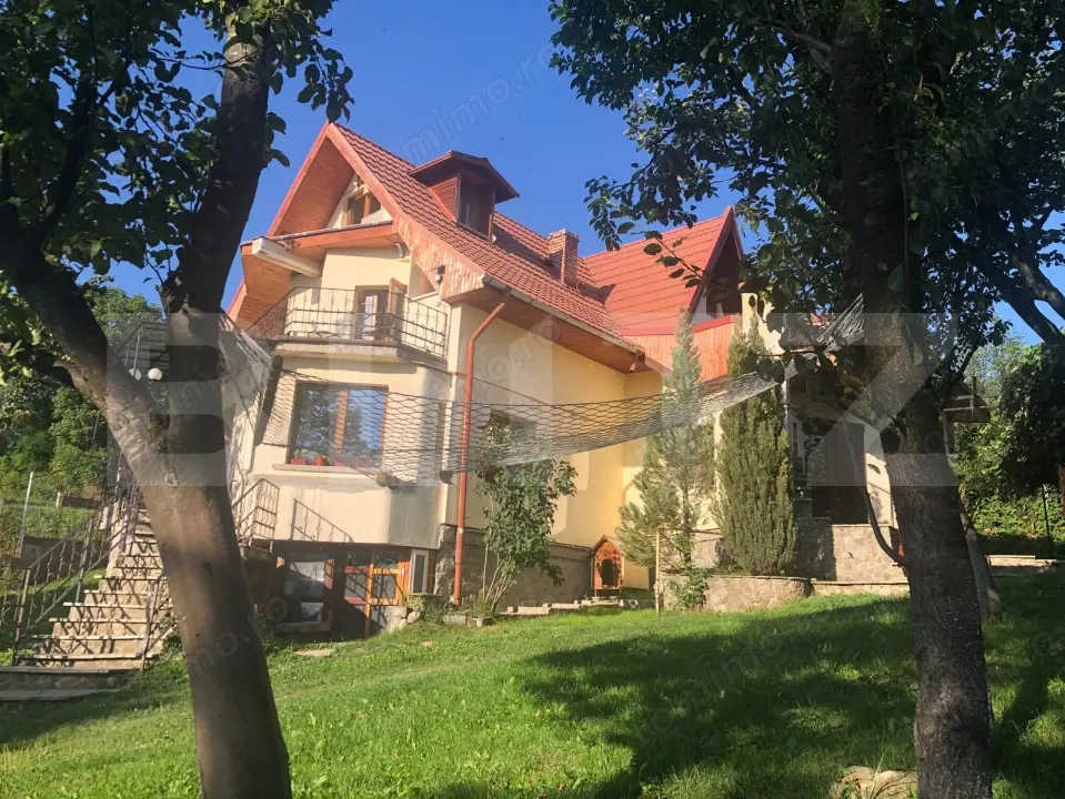 Casa de vanzare – Tarlungeni, judetul Brasov