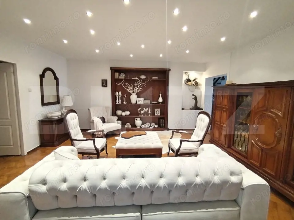 Inchiriere Casă individuală cu destinație comercială – 550mp utili teren 3000mp Inchiriere Casă individuală cu destinație comercială – 550mp utili teren 3000mp