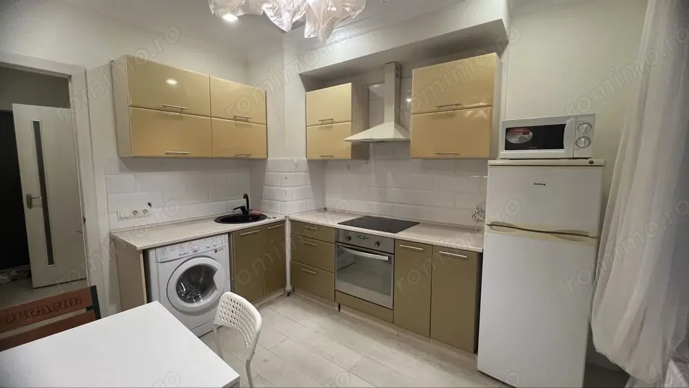 Garsoniera in zona Modern