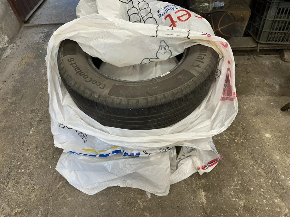 Anvelope vara Continental 215/65/R16 98H