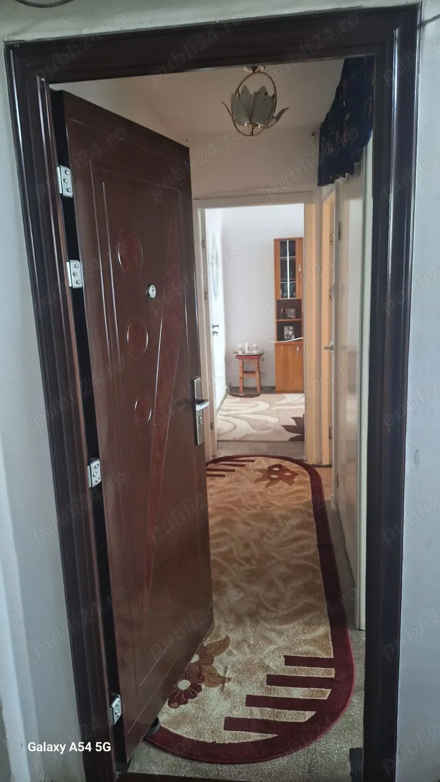 Vand ap 2 cam intermediar