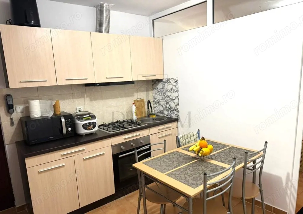 Apartament spatios - Centrala Proprie - Aer Conditionat - Zona Sagului