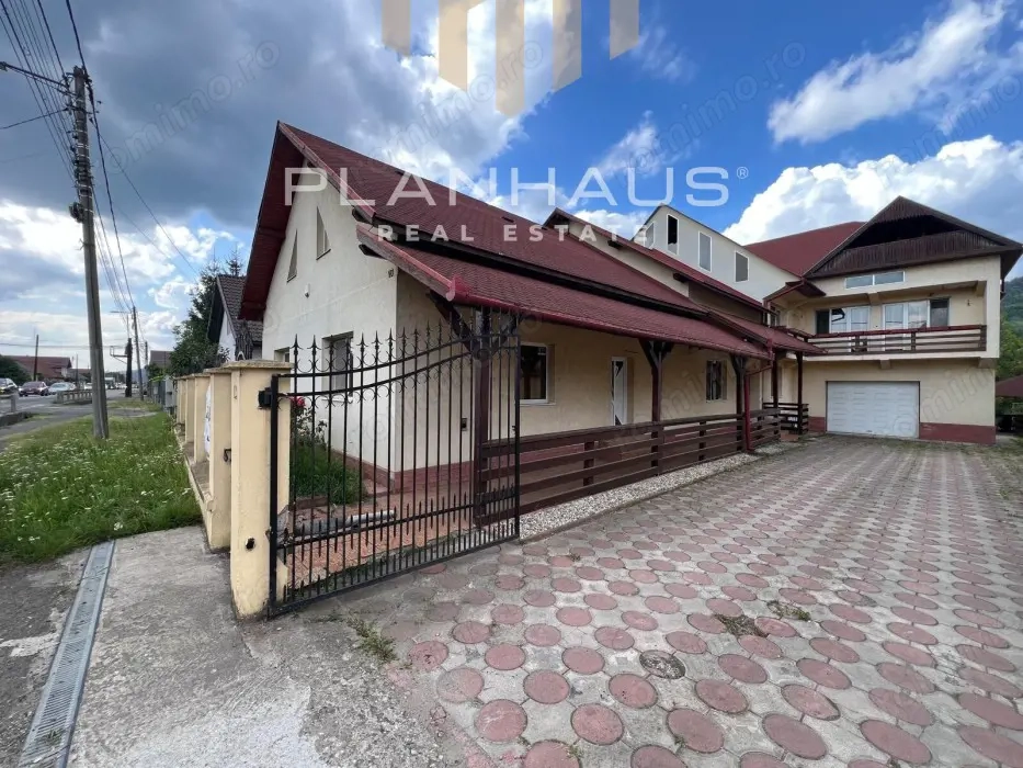 Casă Tăutii de Sus ,la drum principal pozitie excelentă ,462 mp teren