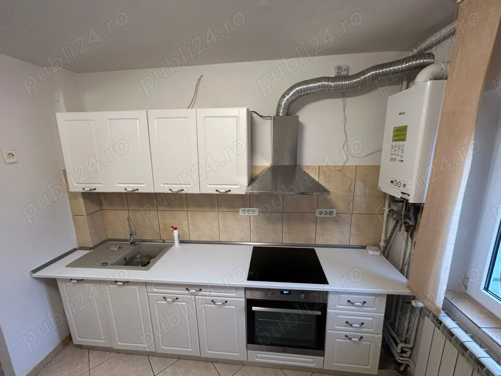 apartament cu 3 camere de inchiriat