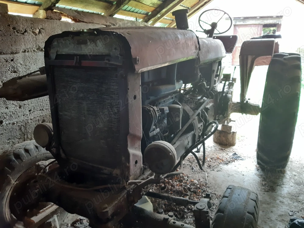 Vand tractor UTB 640