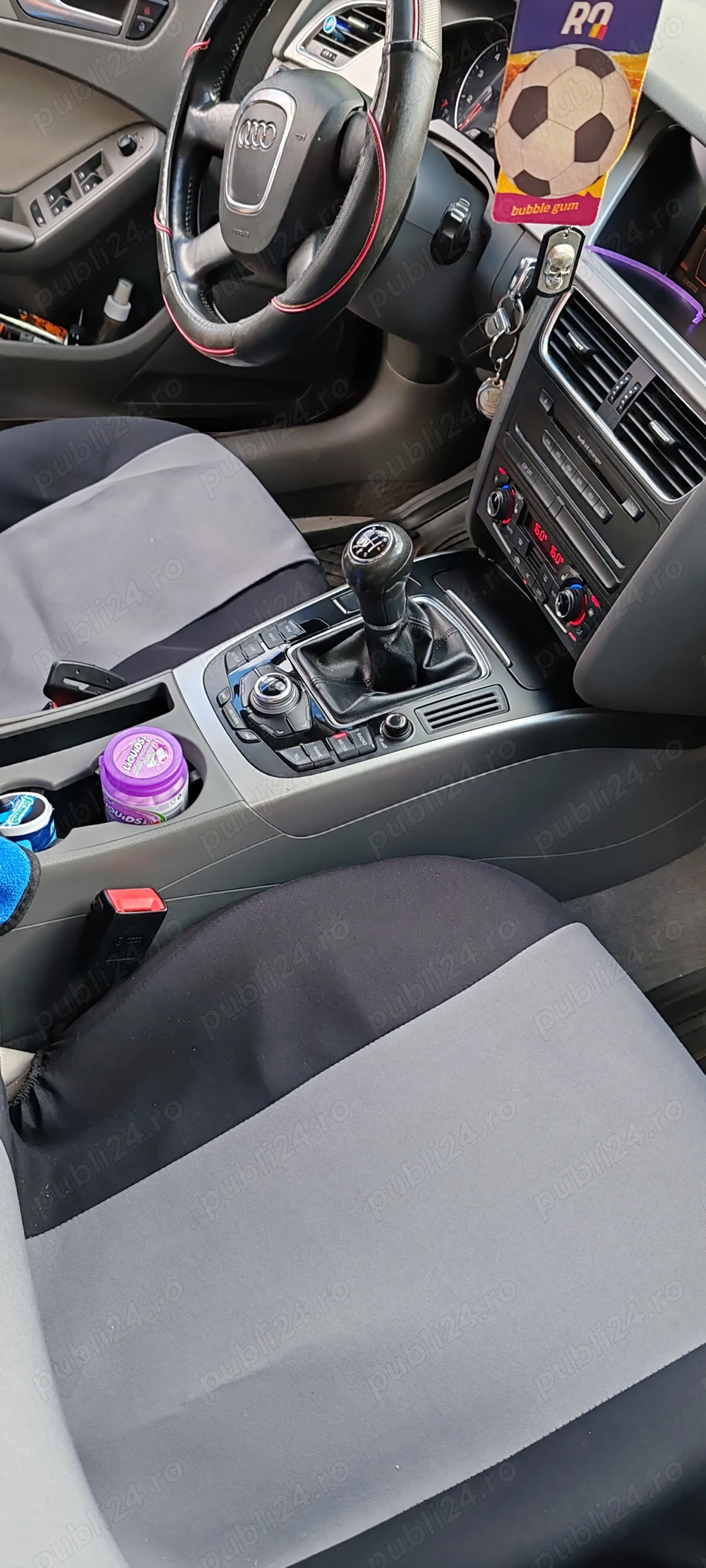 Vind mașină audi A4  B8 